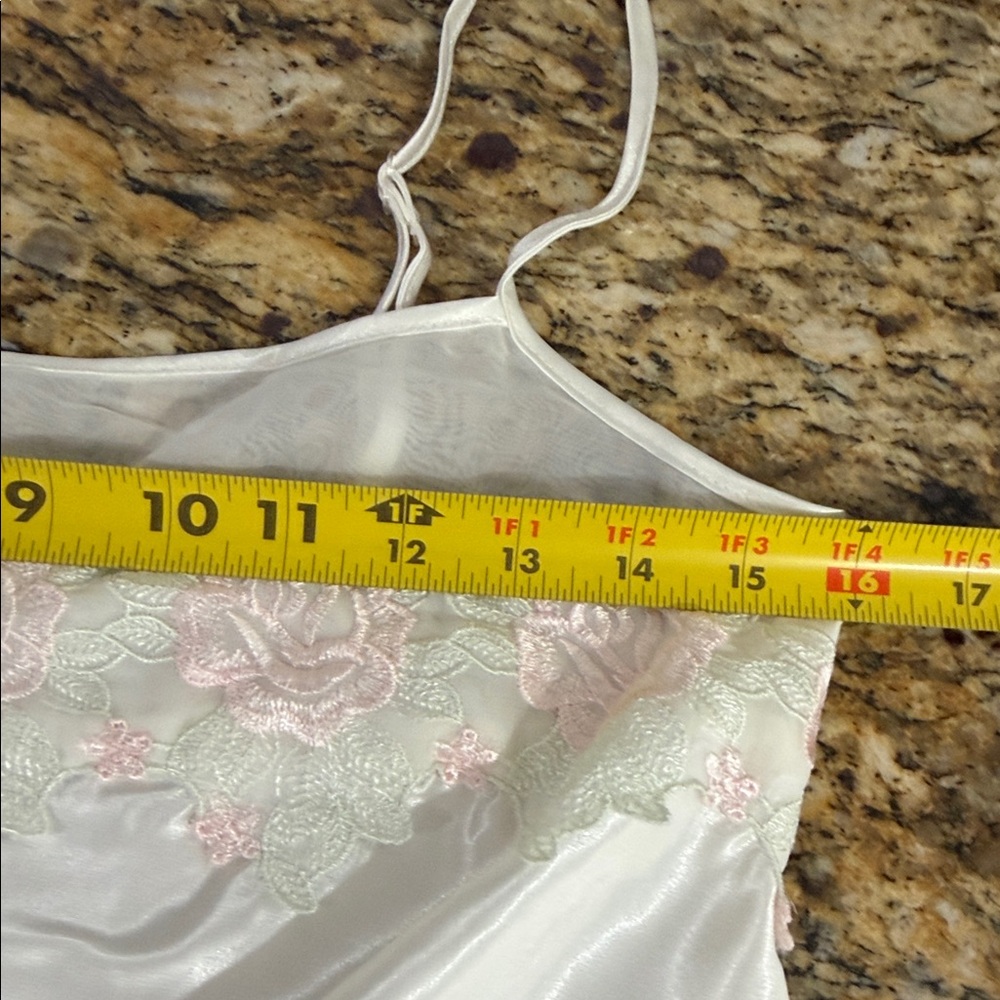Intimo Amore Champagne Satin Slip Nightgown Floral Lace Trim XS Lingerie Soft - Picture 6 of 7